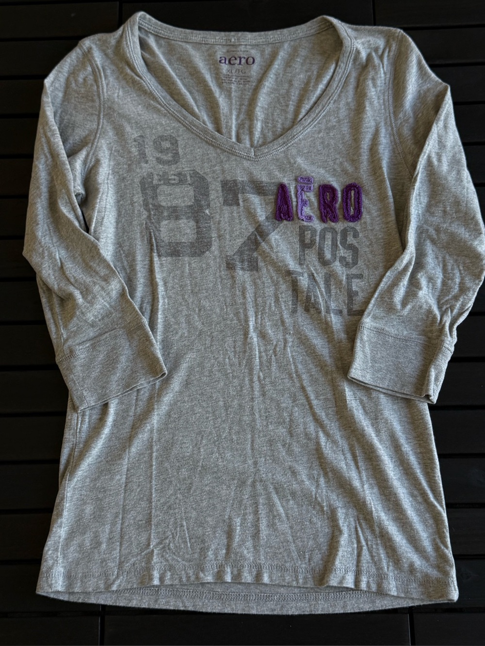 Aeropostale Y2K 2010 Gray Purple Graphic V-Neck 3/4 Sleeve Top XL